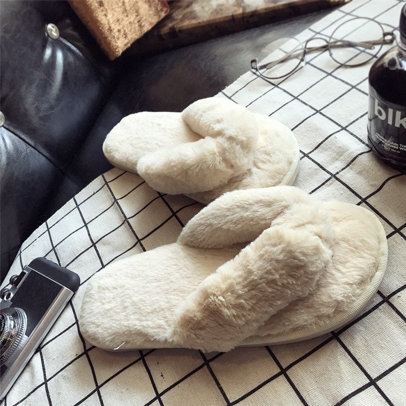 Fluffy Fur Slipper - Pantofole pelose morbide e calde incrociate