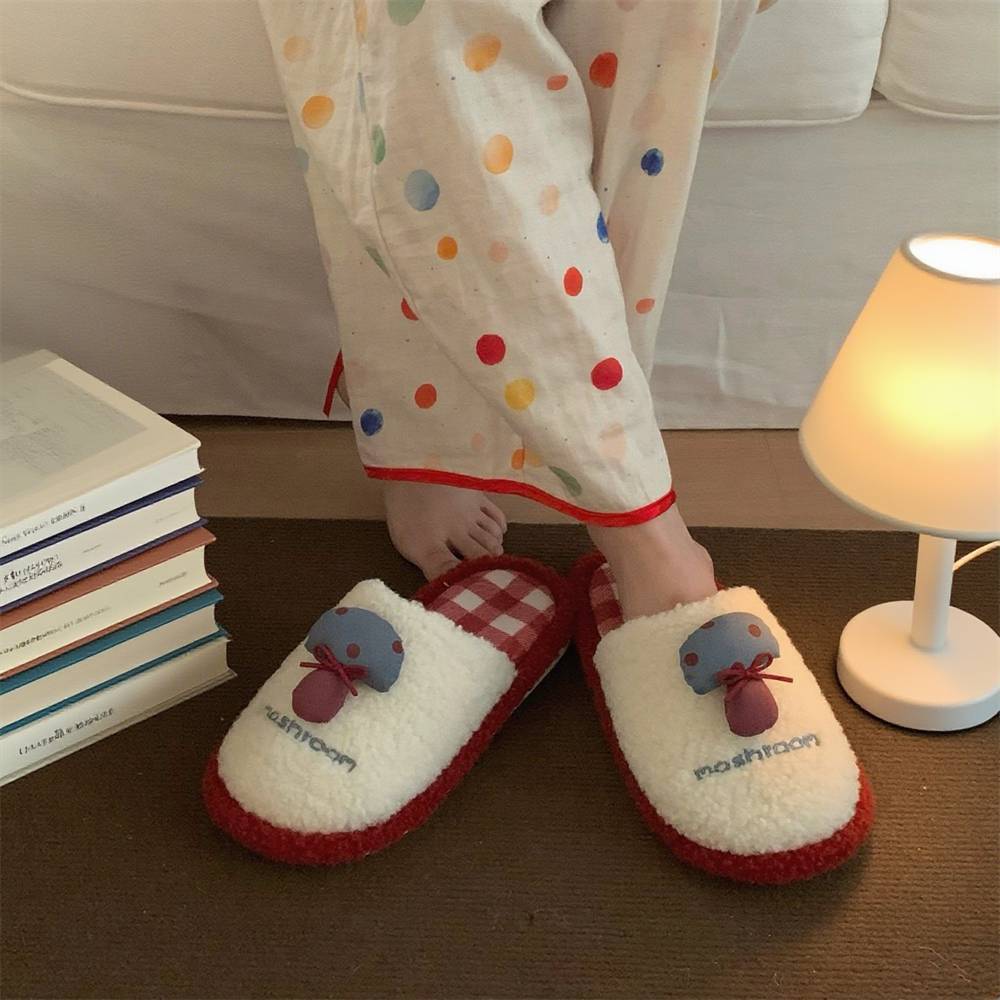 Pantofole a Forma di Fungo per - Fluffy Fur Slipper recensione e prezzo